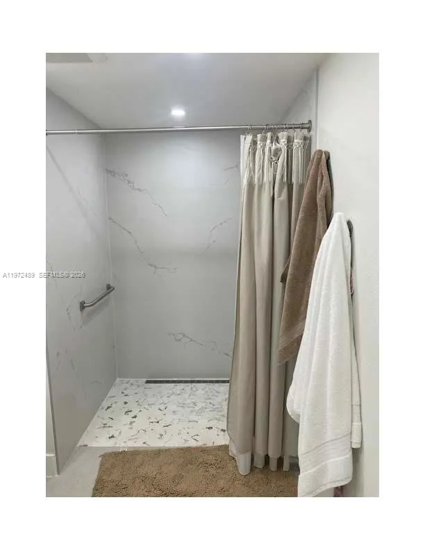 10842 NE 2nd Ct, Miami FL 33161