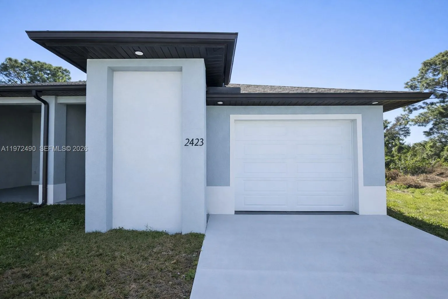 2423 MILTON AVE # 2423, Lehigh Acres FL 33973