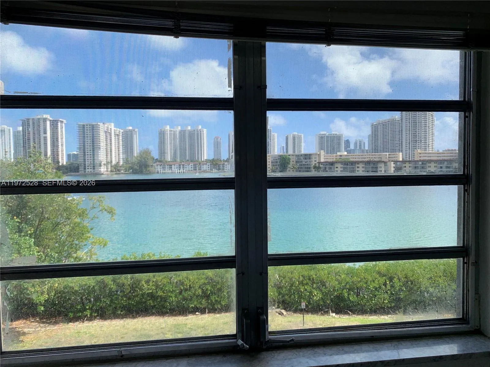 2861 Leonard Dr # F301, Aventura FL 33160