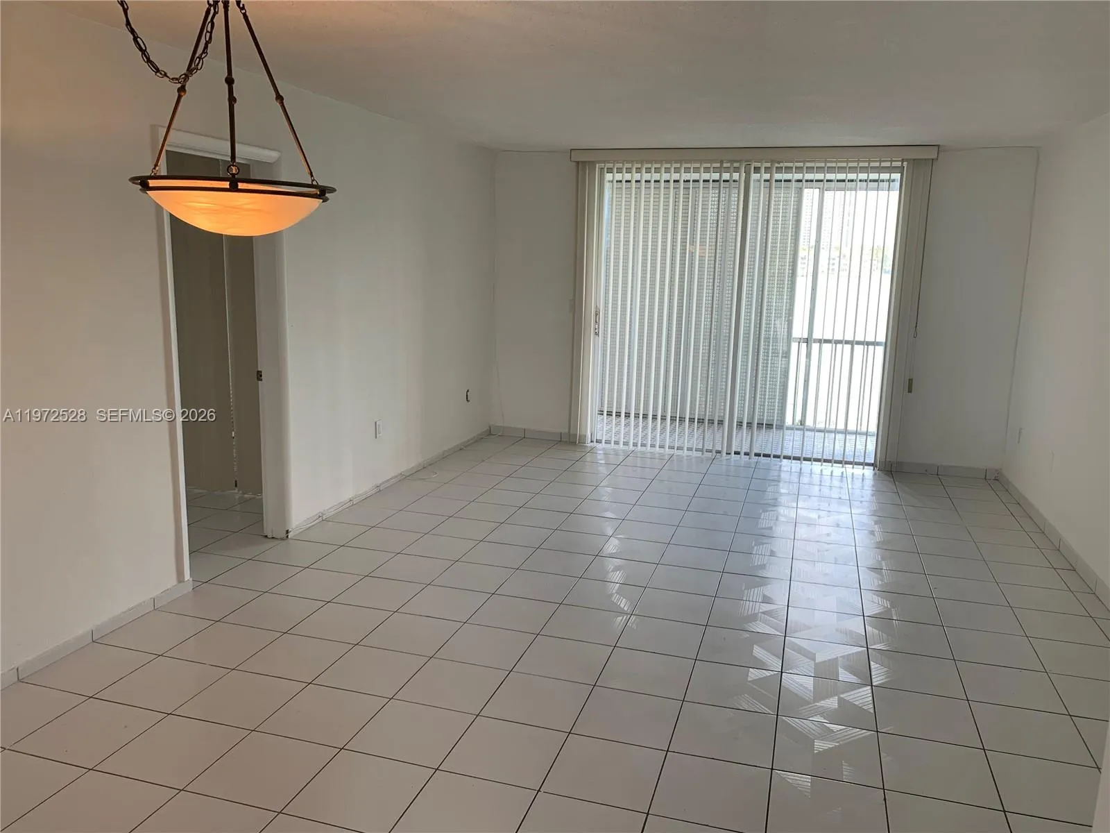 2861 Leonard Dr # F301, Aventura FL 33160