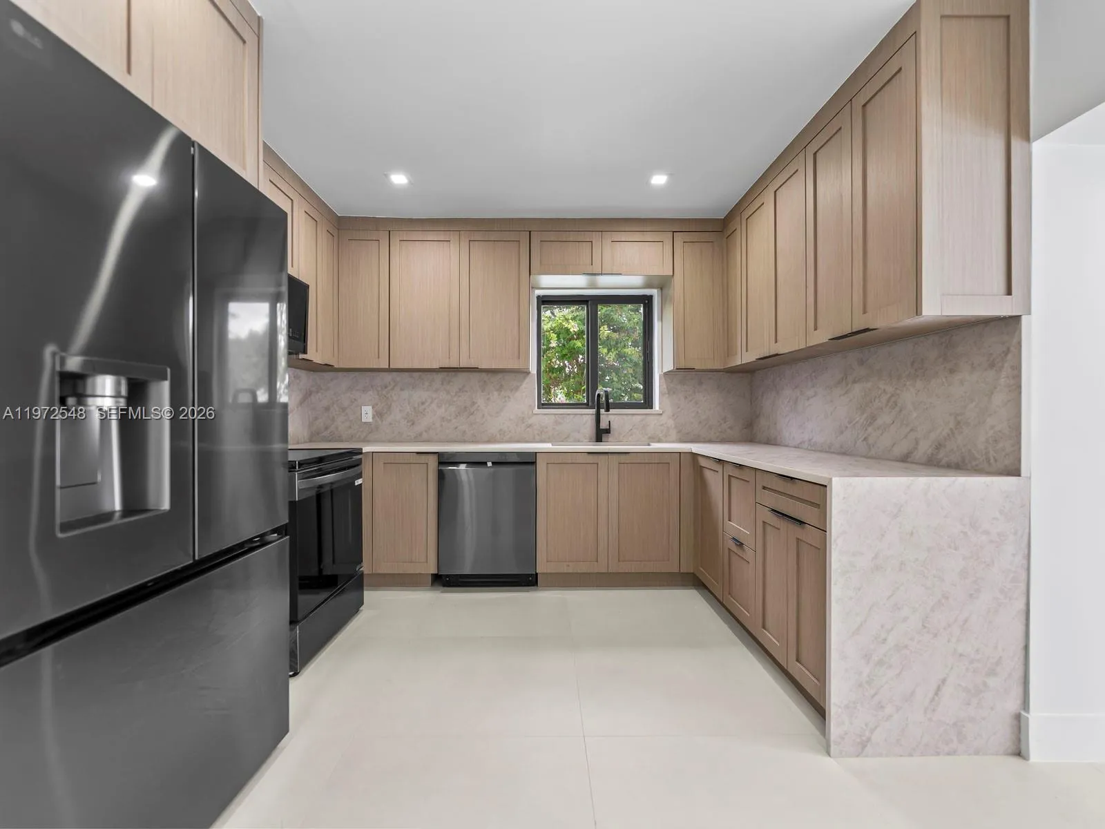 1221 Biarritz Dr, Miami Beach FL 33141