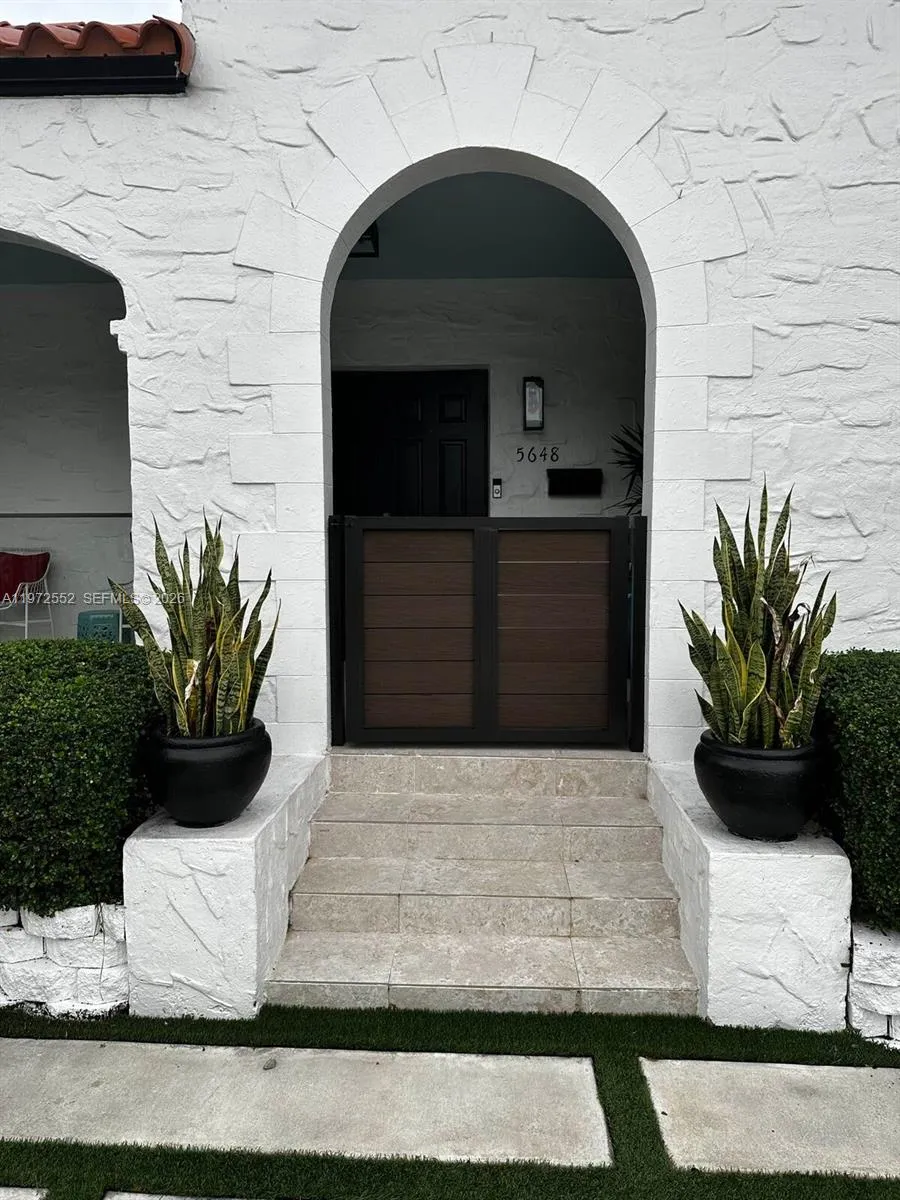 5648 SW 5th Ter, Miami FL 33134