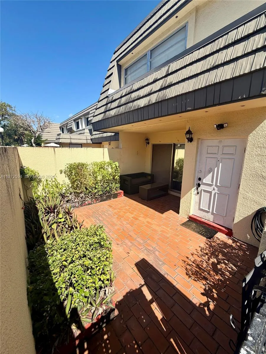 2 bedroom 2 bath for sale at 8785 SW 137th Ave # 8785, Miami FL 33183