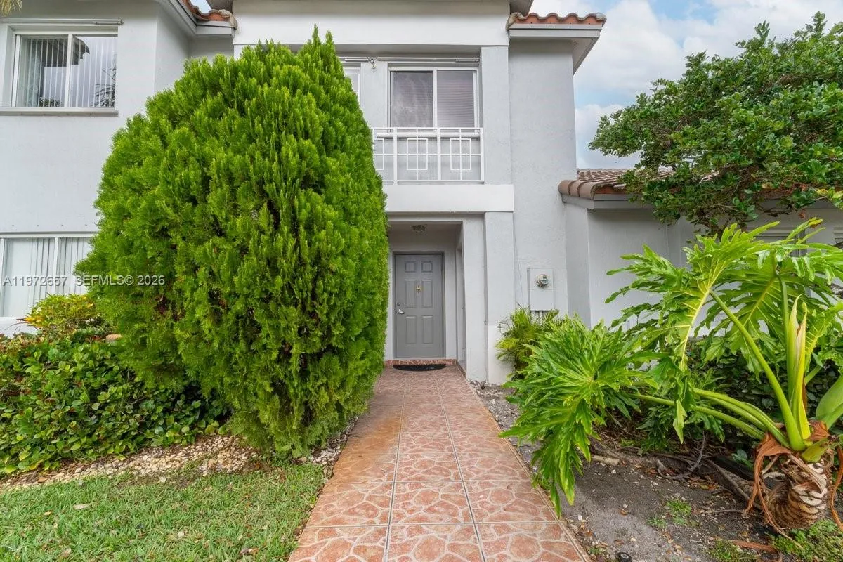 20839 NW 4th St, Pembroke Pines FL 33029