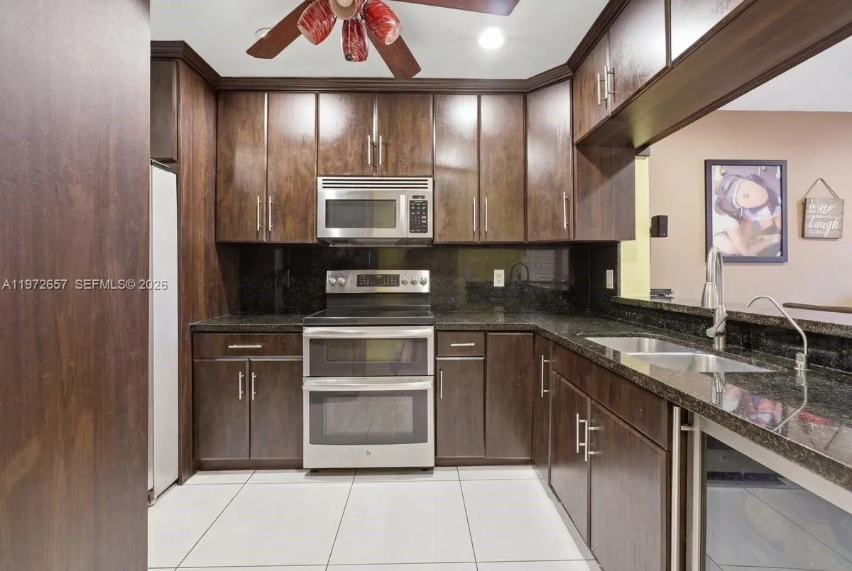 20839 NW 4th St, Pembroke Pines FL 33029