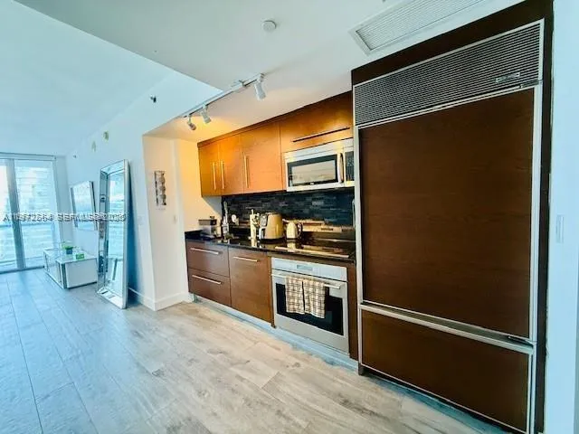 475 Brickell Ave # 4910, Miami FL 33131