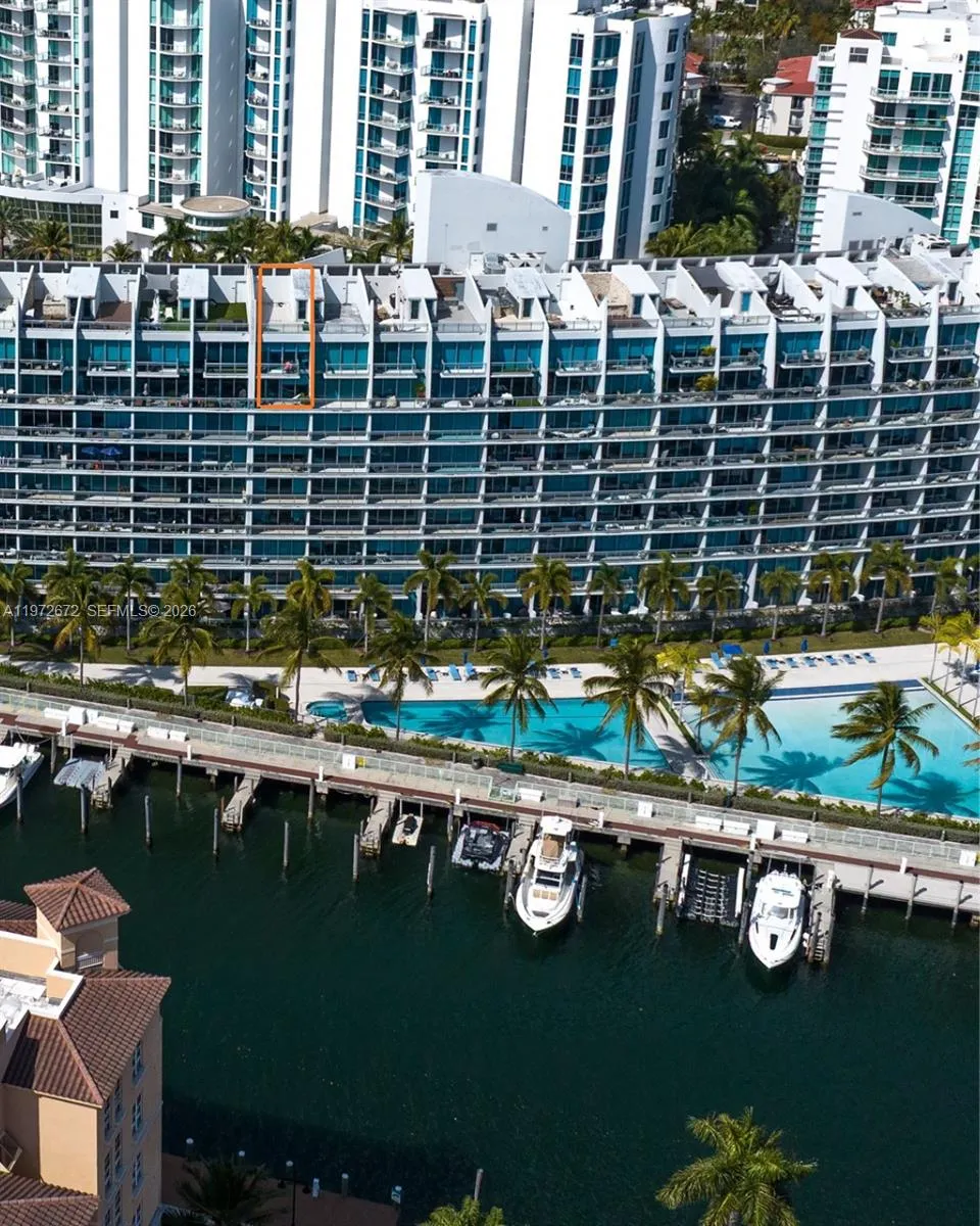 2950 NE 188th St # 534, Aventura FL 33180