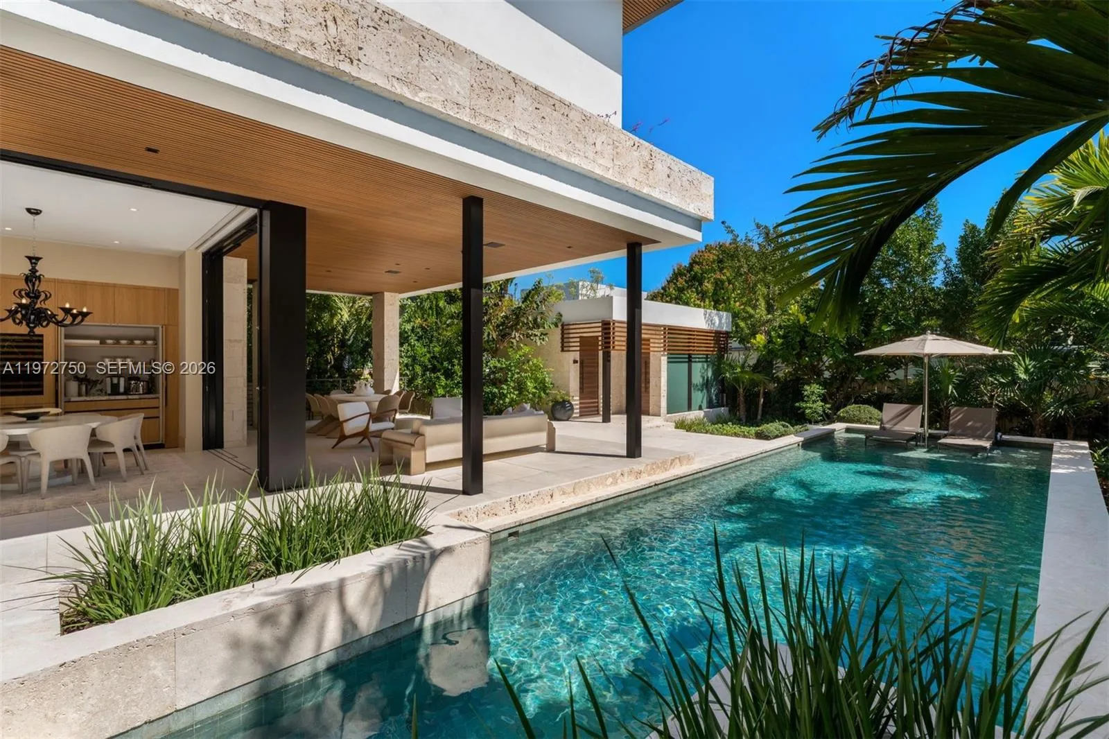 2145 Meridian Ave, Miami Beach FL 33139