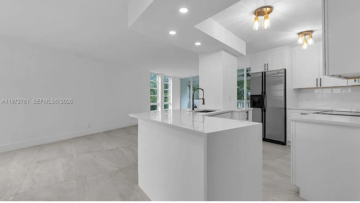 6911 Environ Blvd # 4J, Lauderhill FL 33319