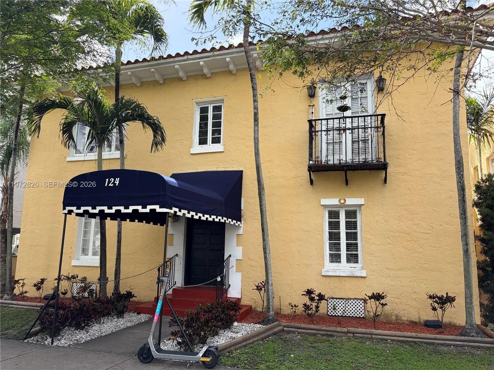 124 Mendoza Ave # 2A, Coral Gables FL 33134