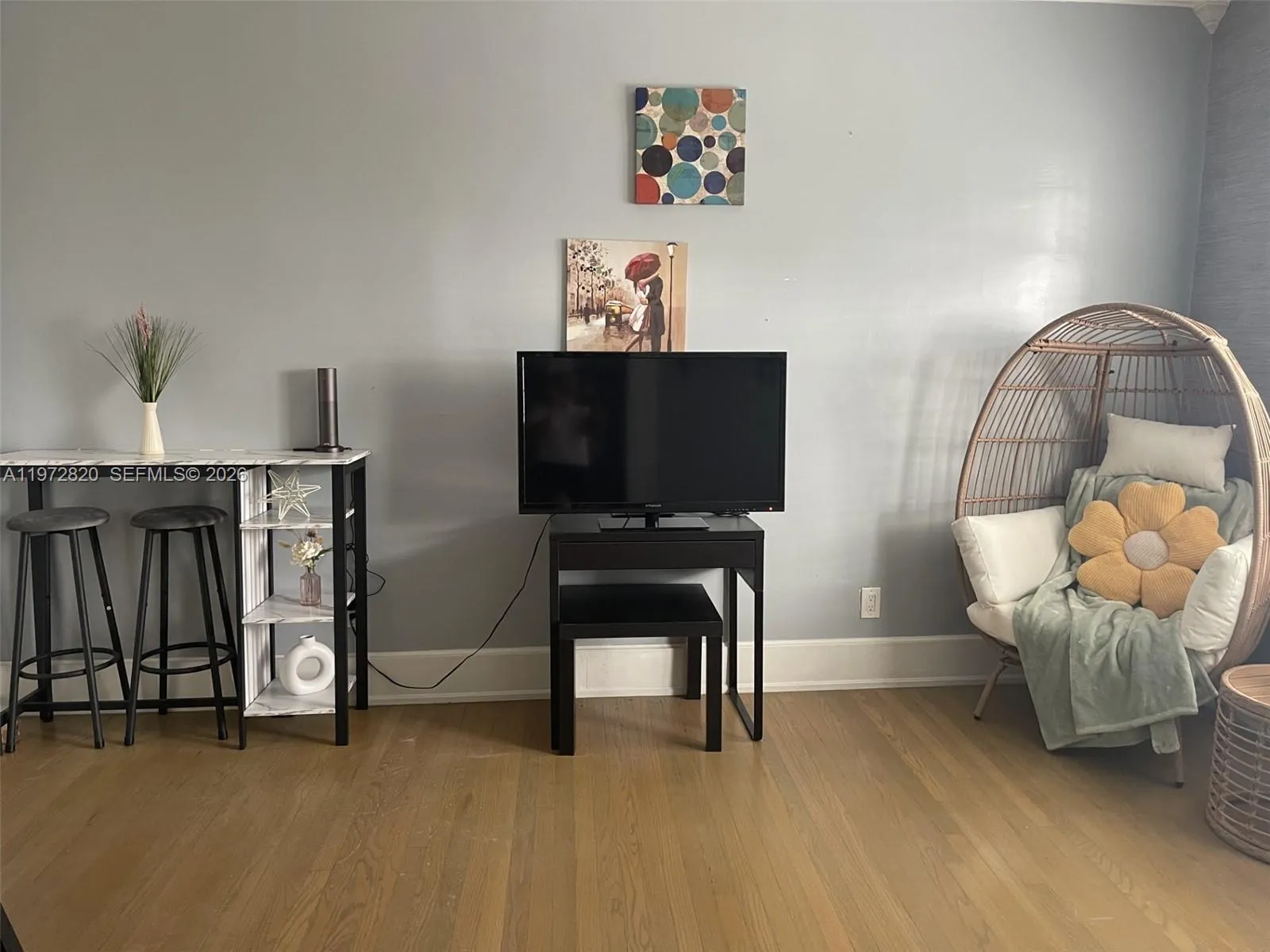 124 Mendoza Ave # 2A, Coral Gables FL 33134