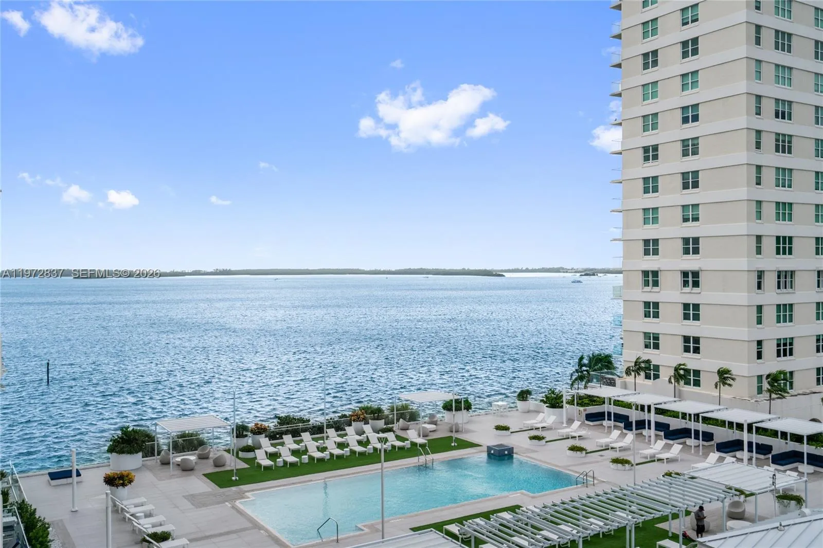 770 Claughton Island Dr # 806, Miami FL 33131