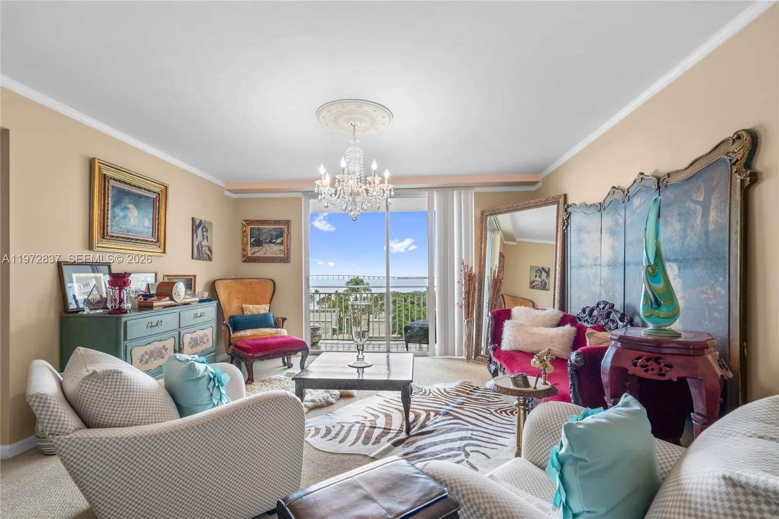 770 Claughton Island Dr # 806, Miami FL 33131