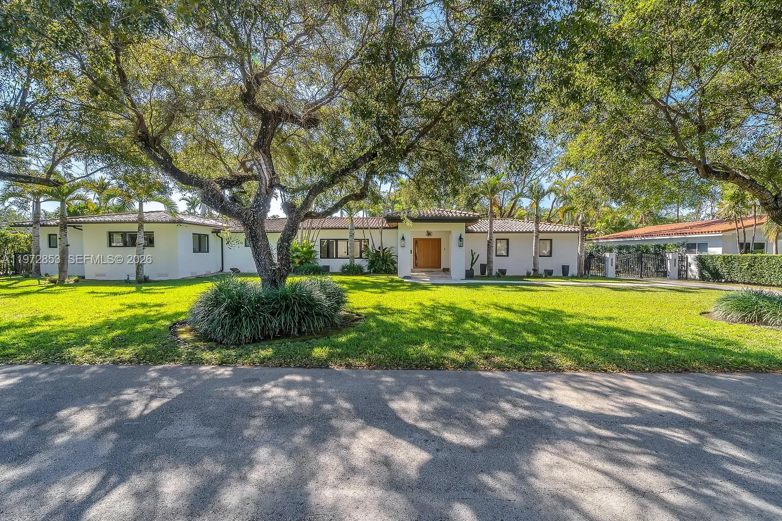 1424 Algardi Ave, Coral Gables FL 33146