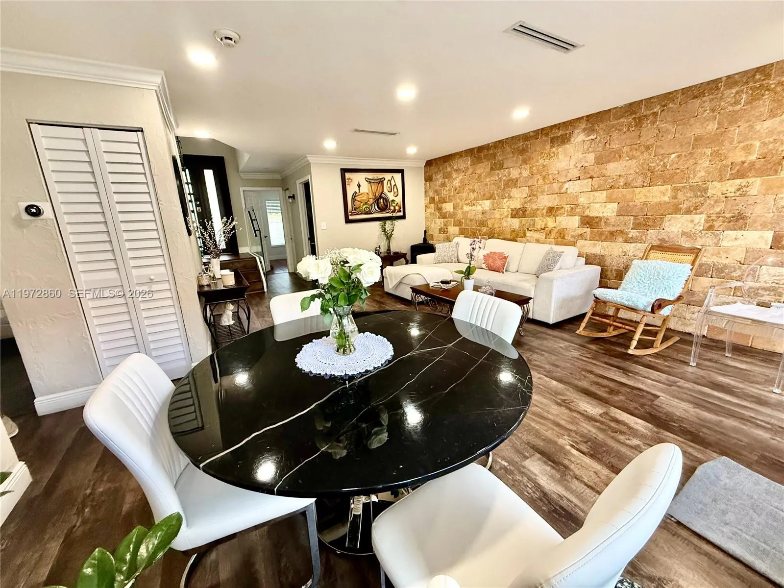 8648 NW 1st Ln, Miami FL 33126