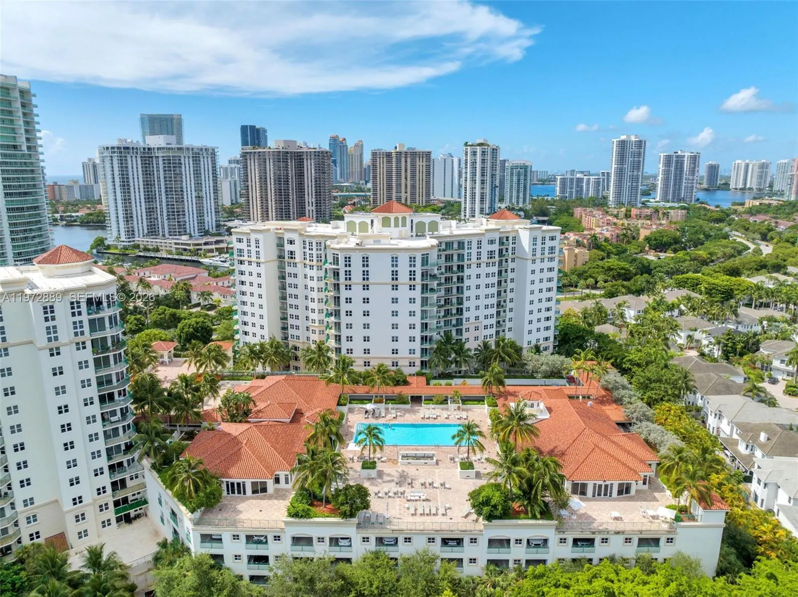 20000 E Country Club Dr # 714, Aventura FL 33180