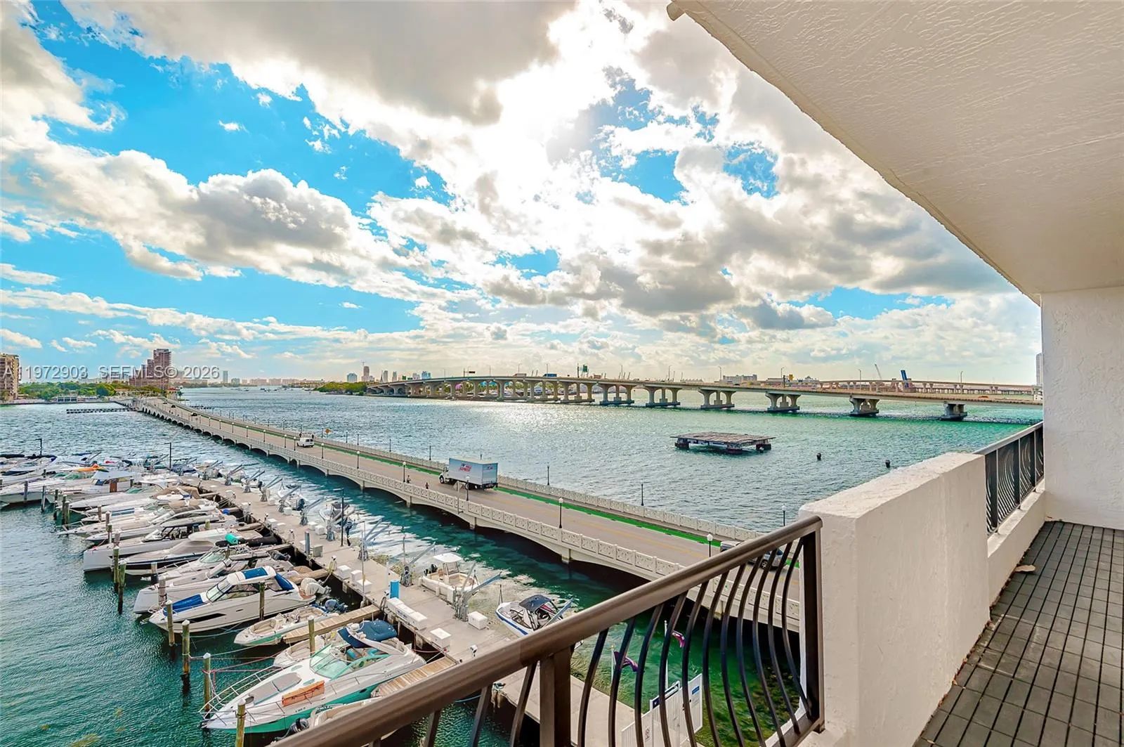 1 bedroom 1 bath for sale at 555 NE 15th St # 603, Miami FL 33132