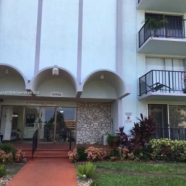 1 bedroom 1 bath for sale at 12500 NE 15 AVE # 207, North Miami FL 33161