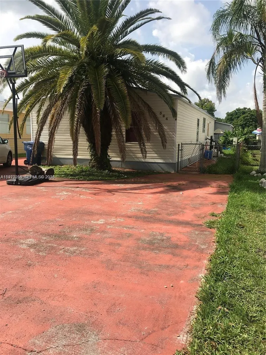 19800 SW 180 avenue, Miami FL 33187