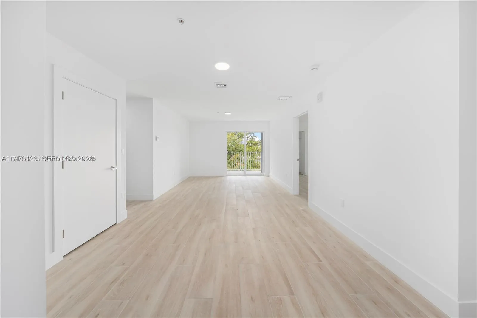 32 NW 14th Ave # 3, Miami FL 33125