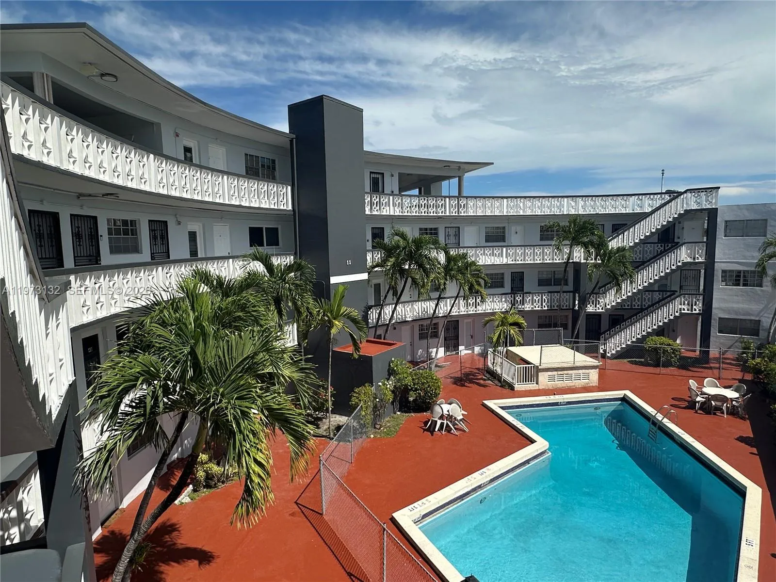 1 bedroom 1 bath for sale at 11 SW 52nd Ave # 3C, Miami FL 33134