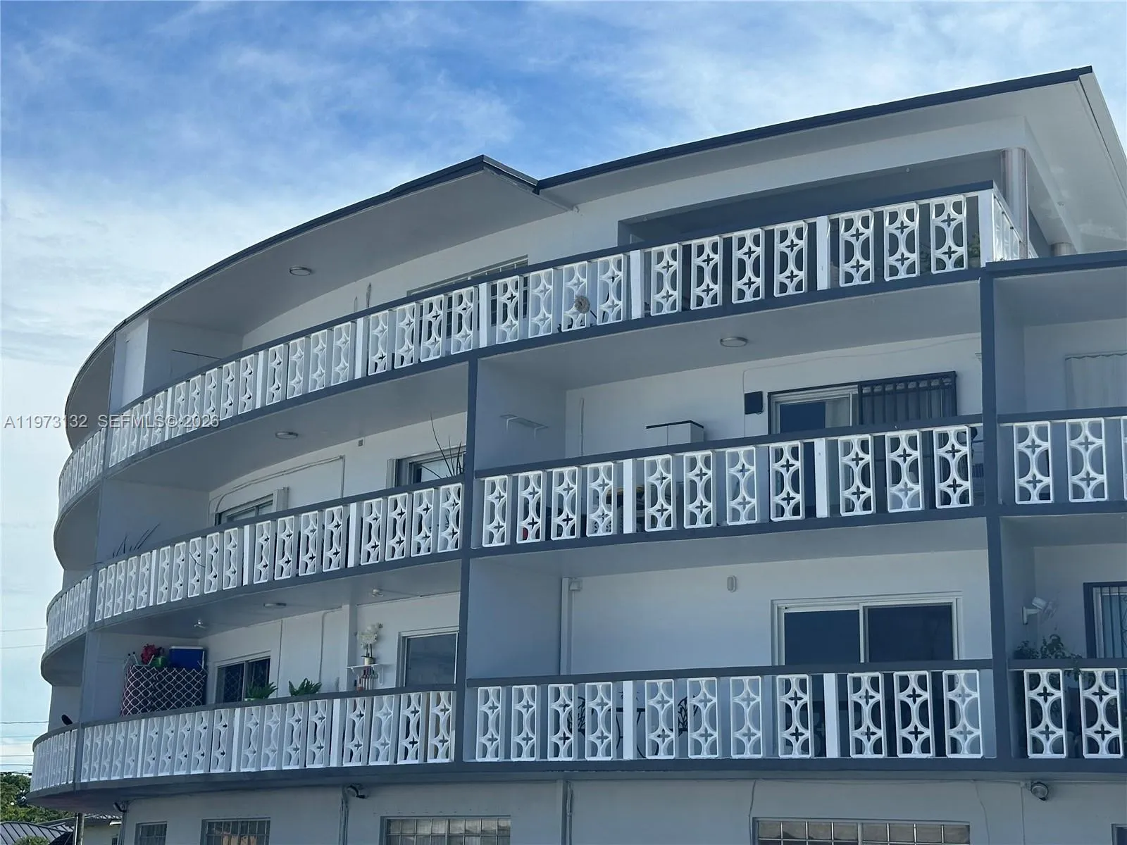 11 SW 52nd Ave # 3C, Miami FL 33134