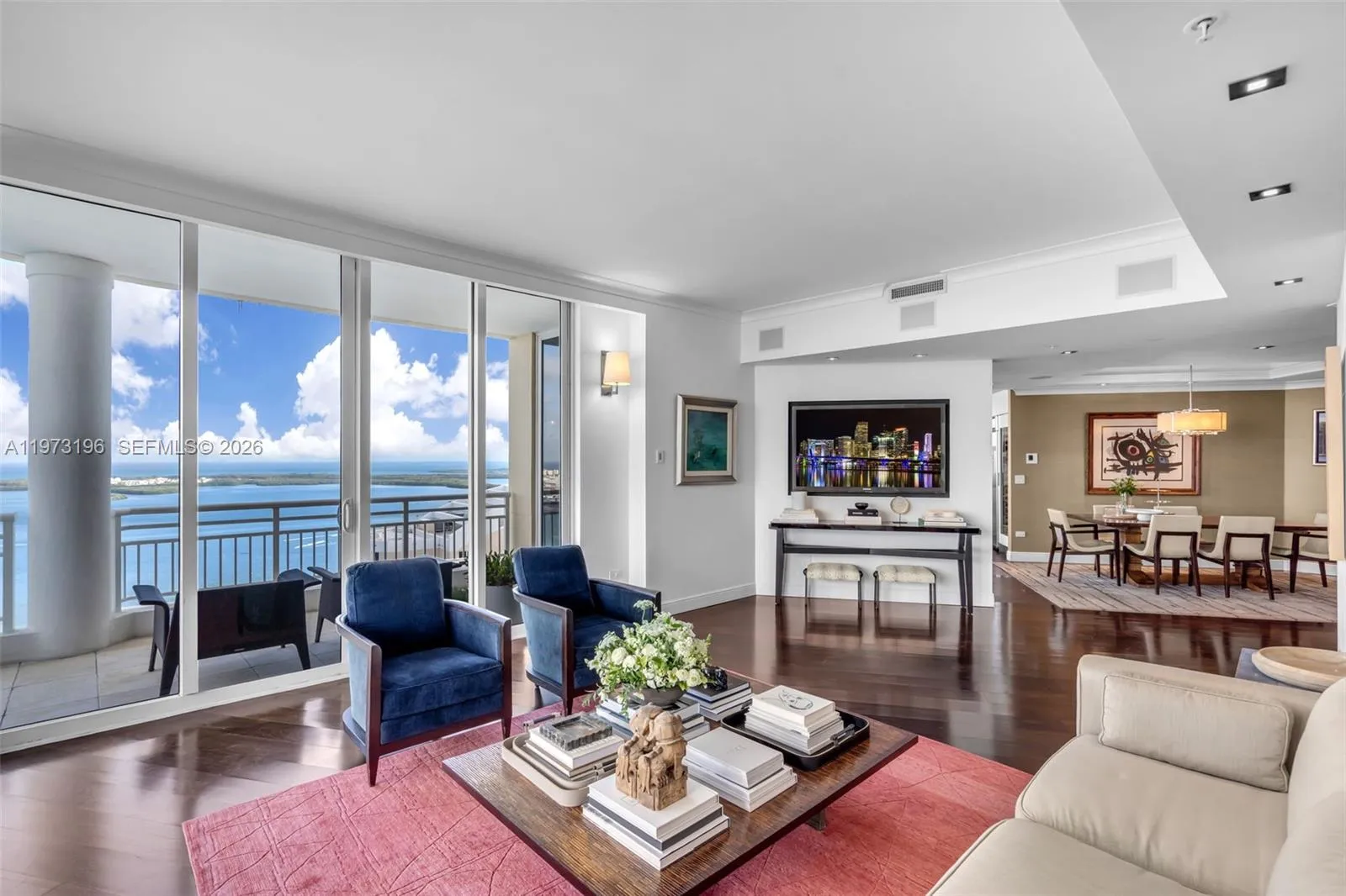 848 Brickell Key Dr, Miami FL 33131