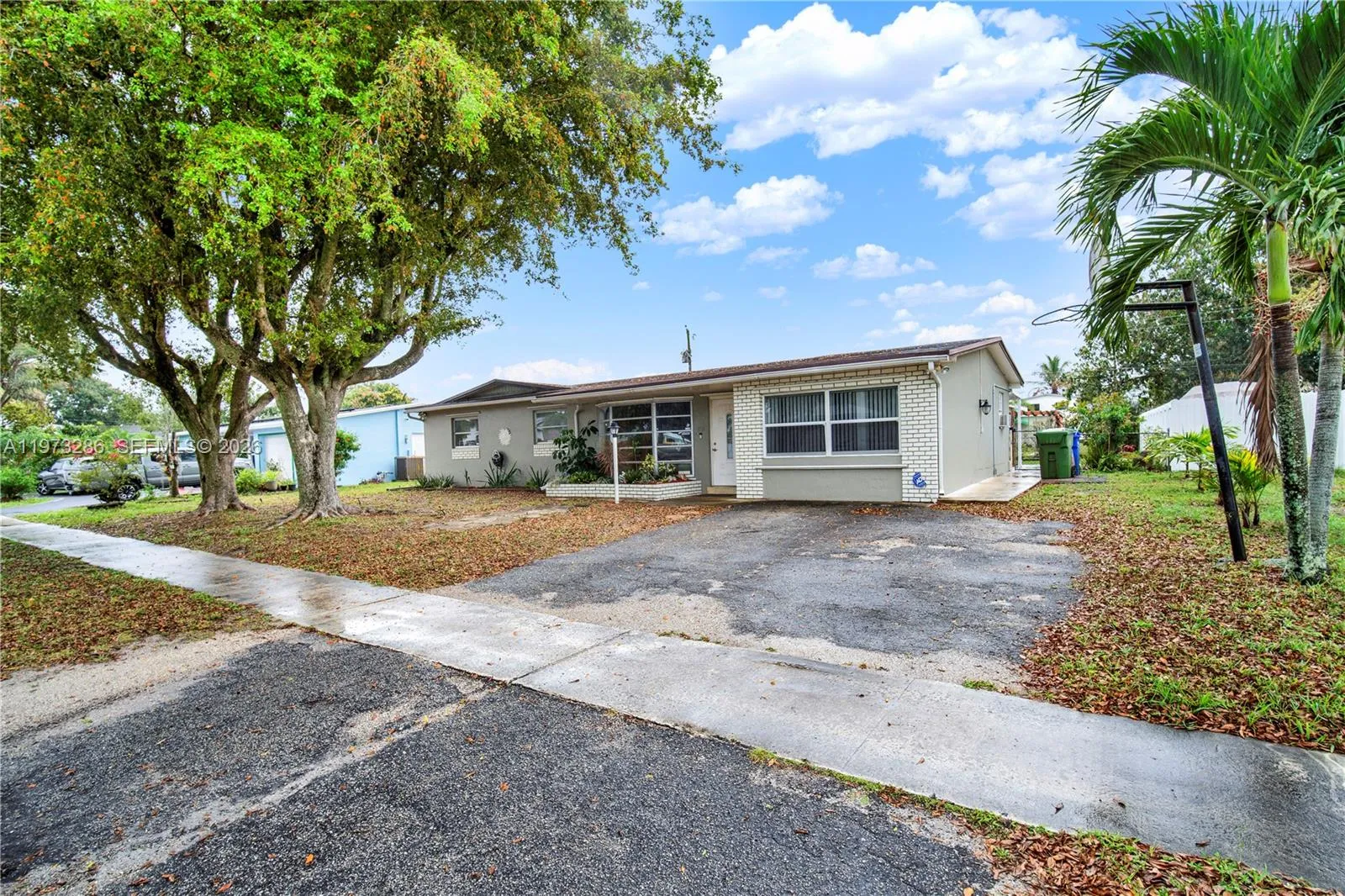 4 bedroom 3 bath for sale at 7320 NW 2nd St, Pembroke Pines FL 33024