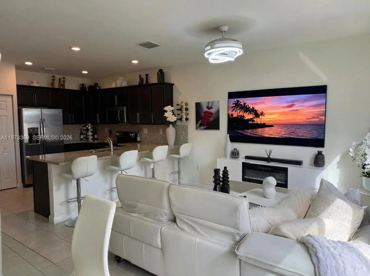 3400 W 92nd Pl, Hialeah FL 33018