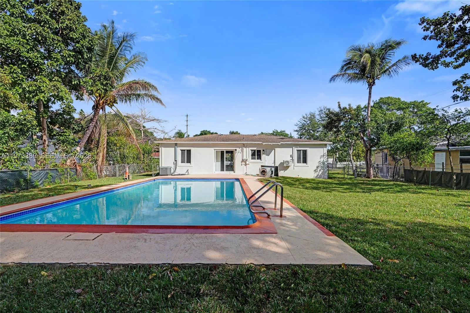 510 NW 105th St, Miami FL 33150