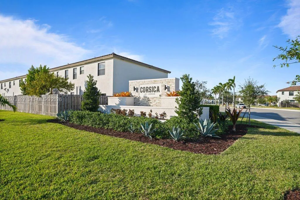 3 bedroom 2 bath for sale at 11927 SW 247th Ter, Homestead FL 33032