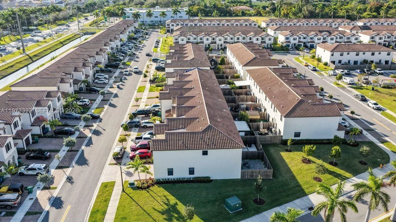11927 SW 247th Ter, Homestead FL 33032