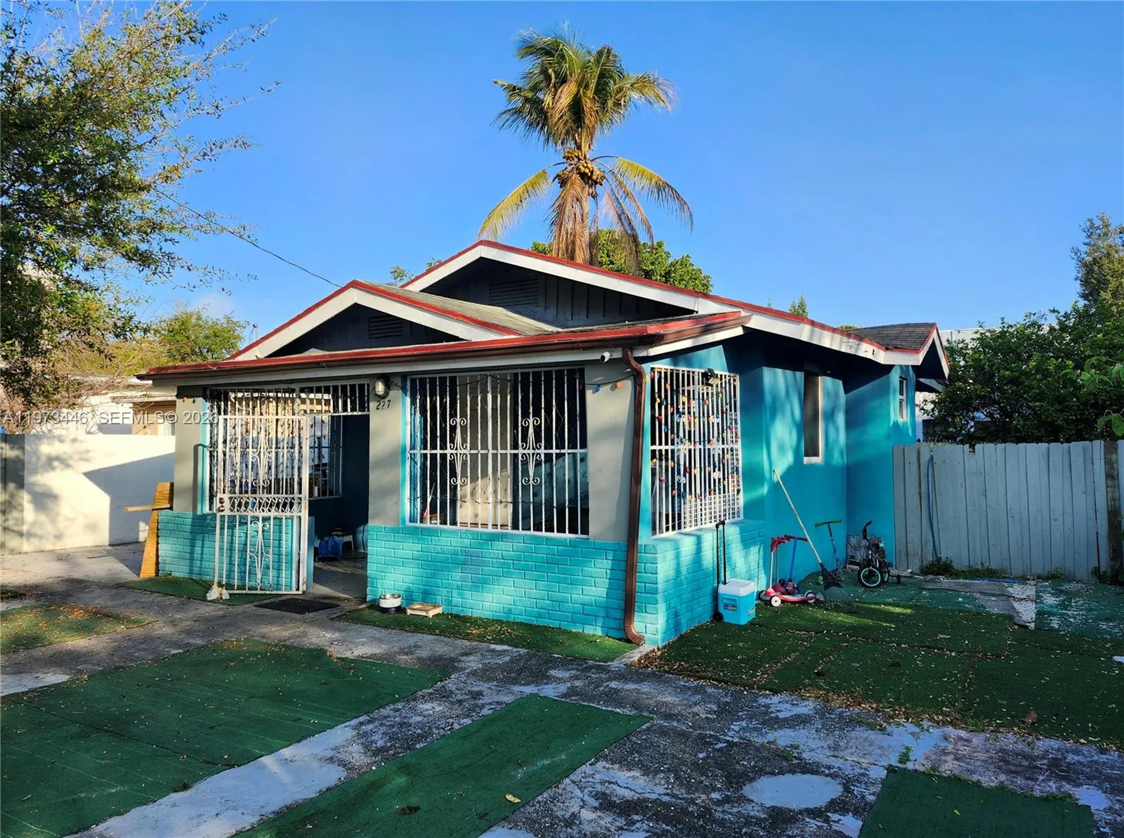227 NW 33rd St, Miami FL 33127