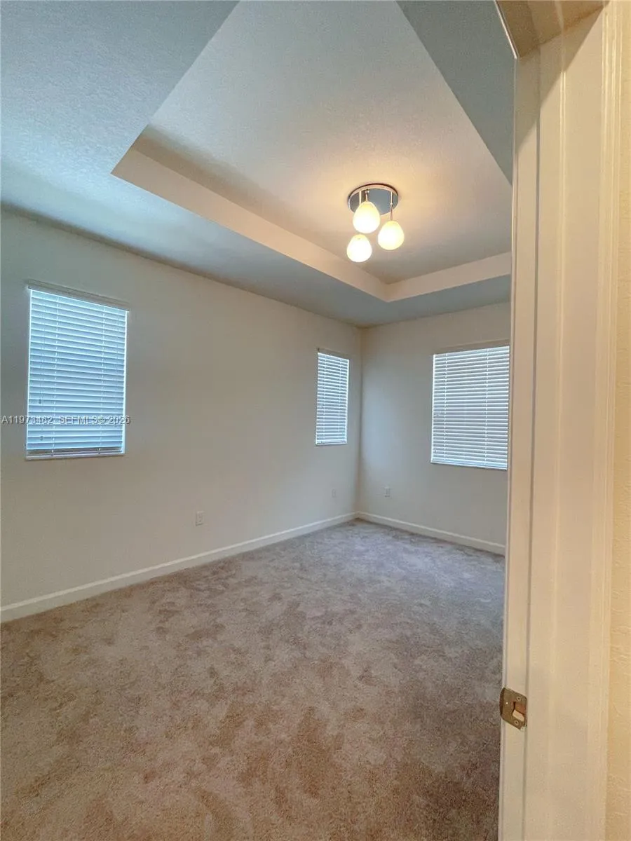2603 SE 11th St, Homestead FL 33035
