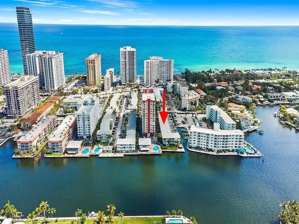 3177 S Ocean Dr # 125, Hallandale Beach FL 33009