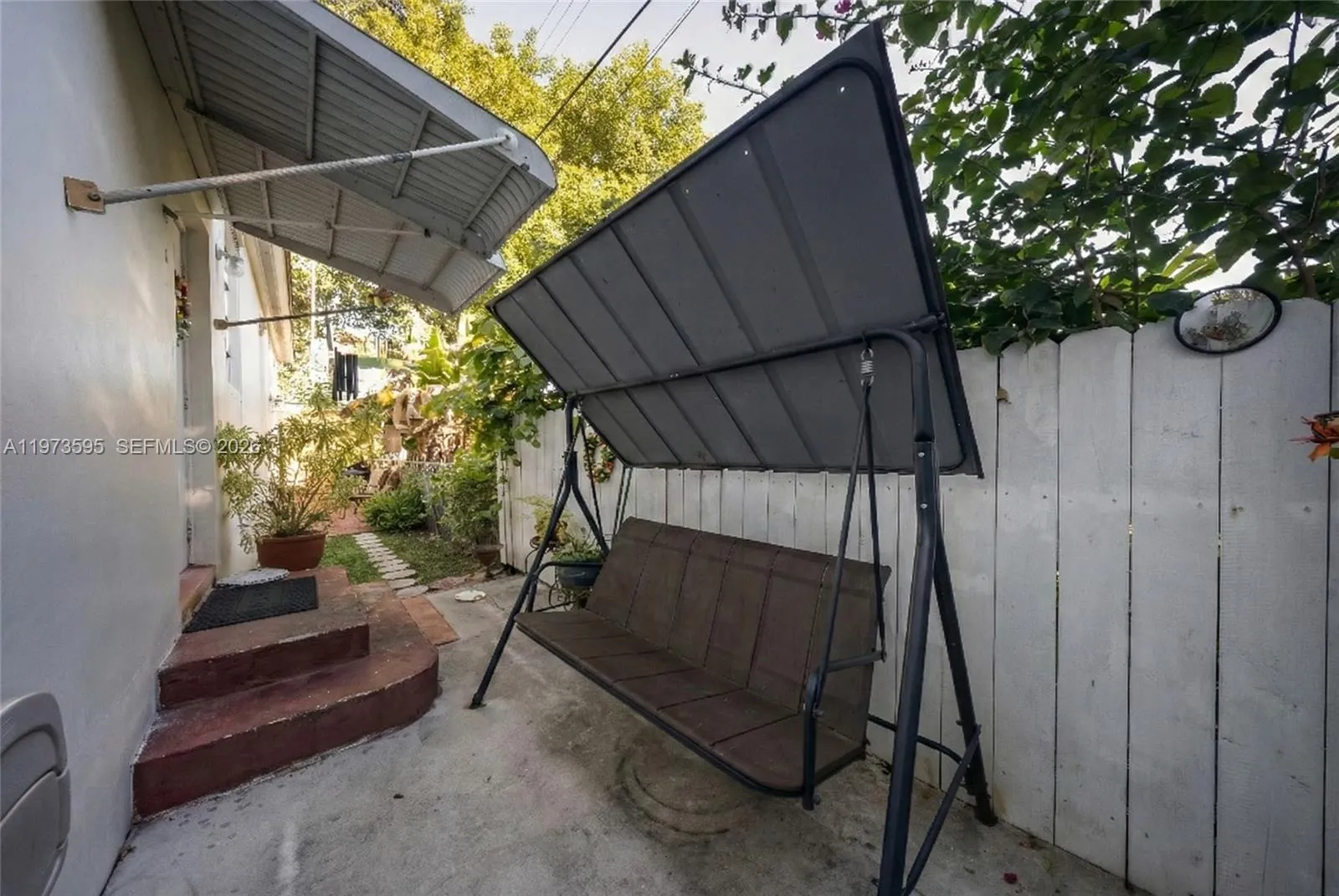 2725 SW 82nd Ave, Miami FL 33155