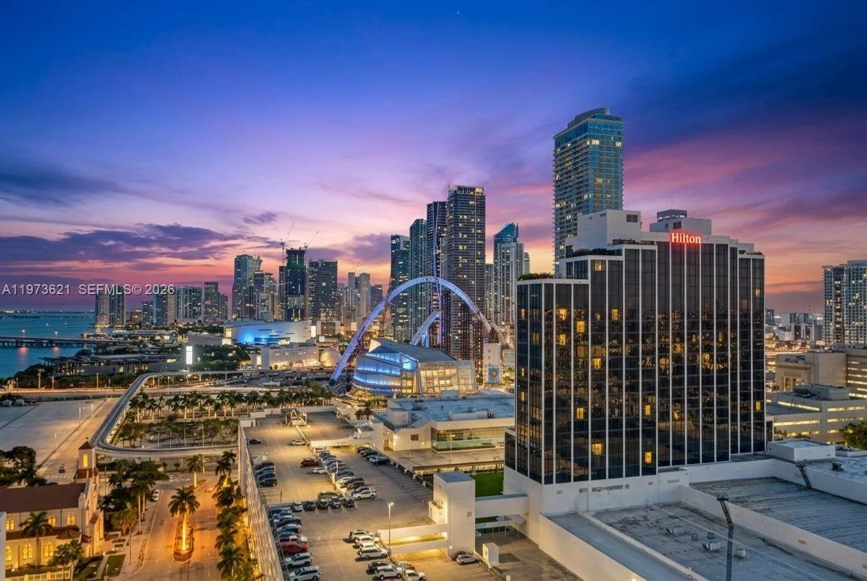 1 bedroom 1 bath for sale at 1750 N Bayshore Dr # 2510, Miami FL 33132