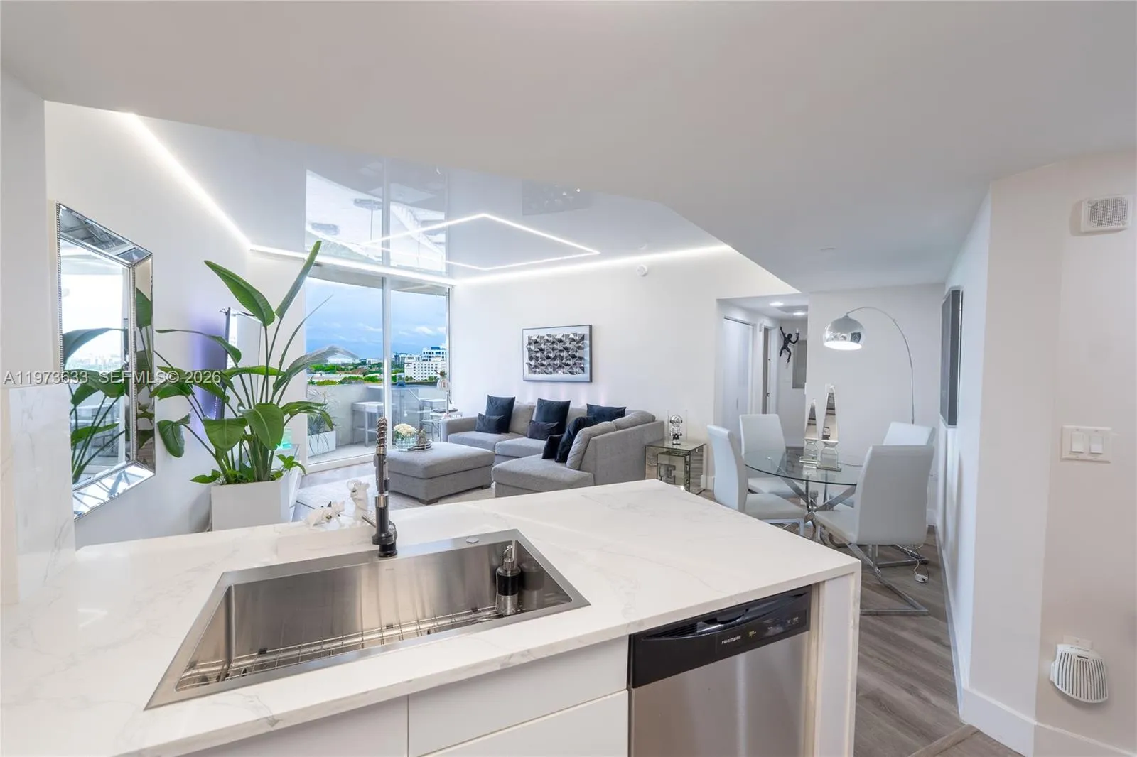 19501 W Country Club Dr # 1011, Aventura FL 33180