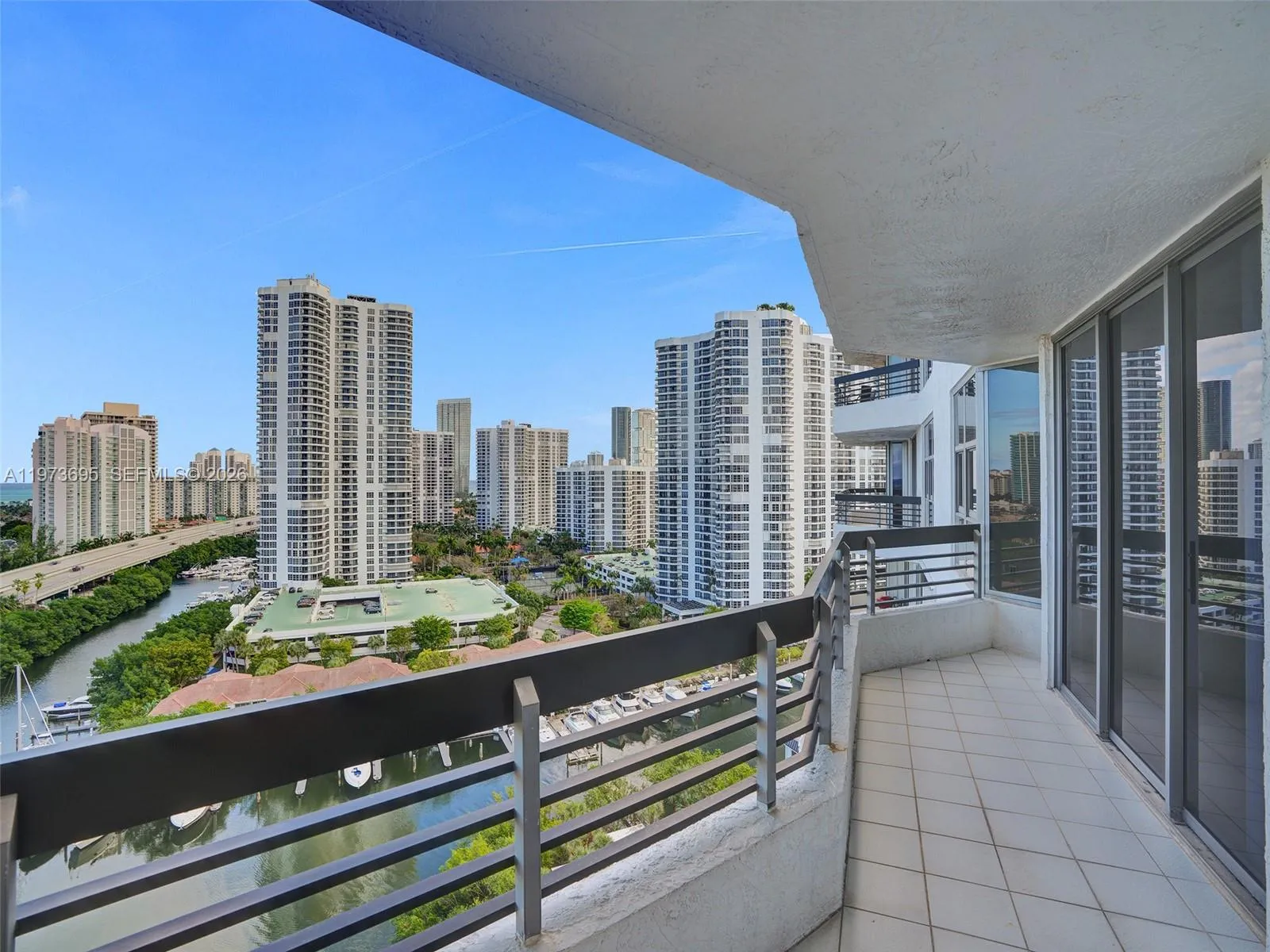 3400 192nd ST # 1811, Aventura FL 33180