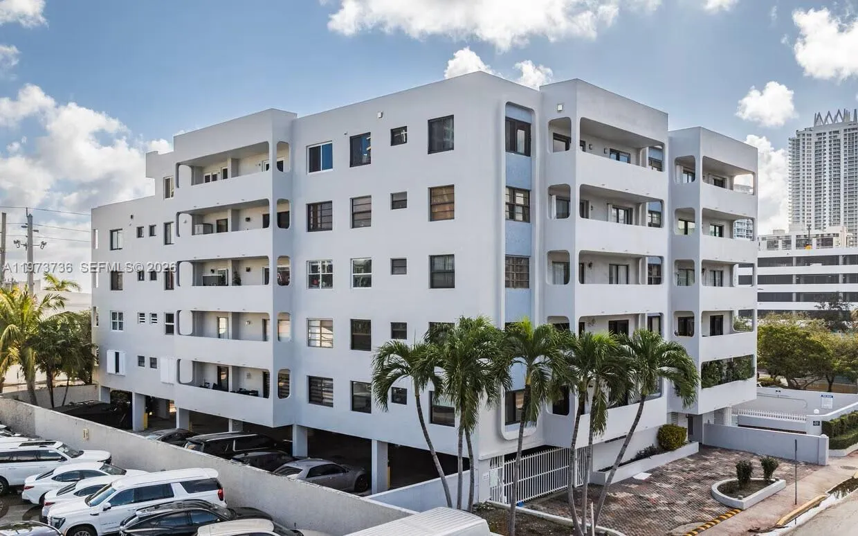 2 bedroom 2 bath for sale at 6725 Harding Ave # 204, Miami Beach FL 33141