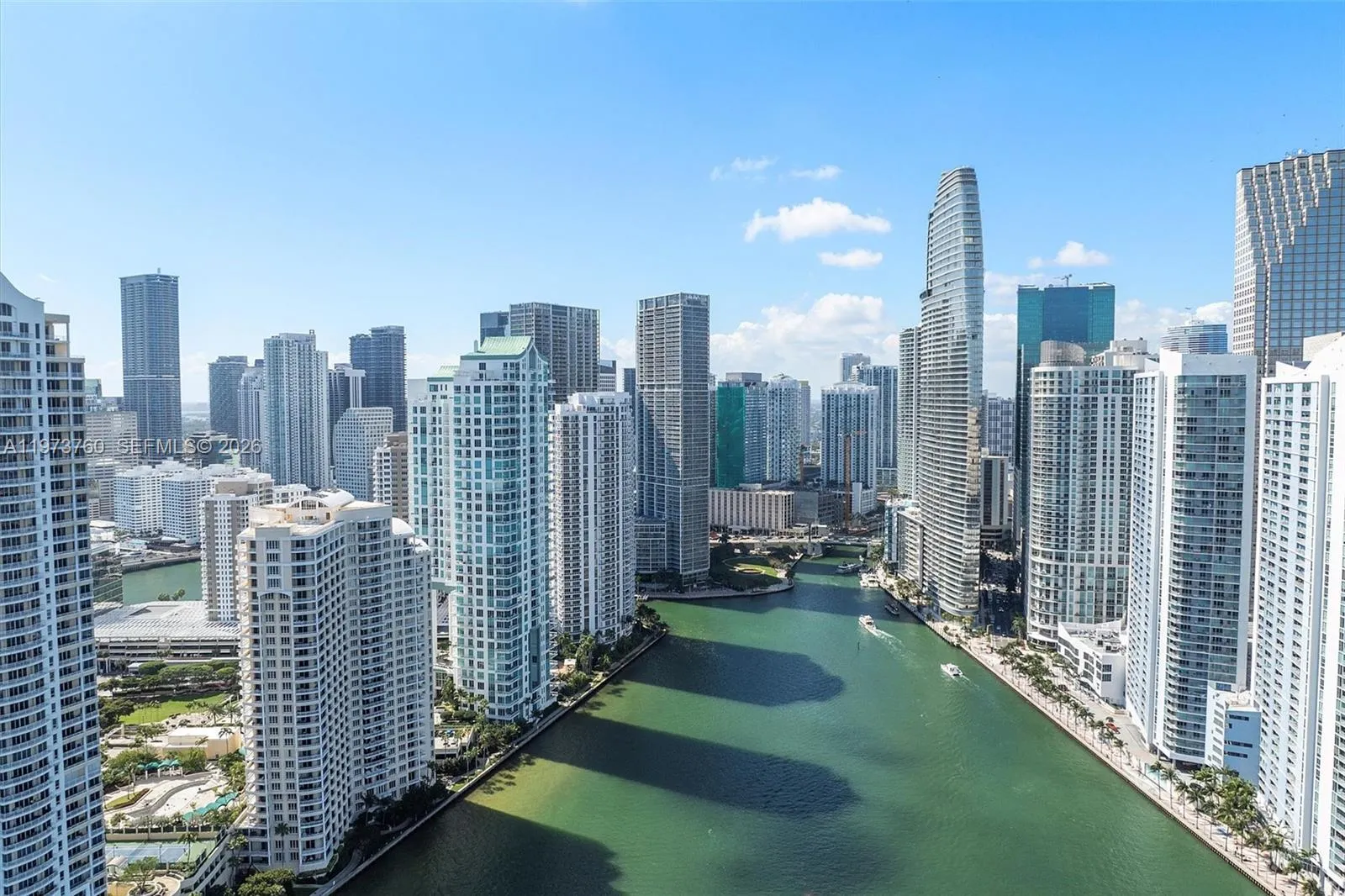 2 bedroom 3 bath for sale at 300 Biscayne Blvd Way # 903, Miami FL 33131