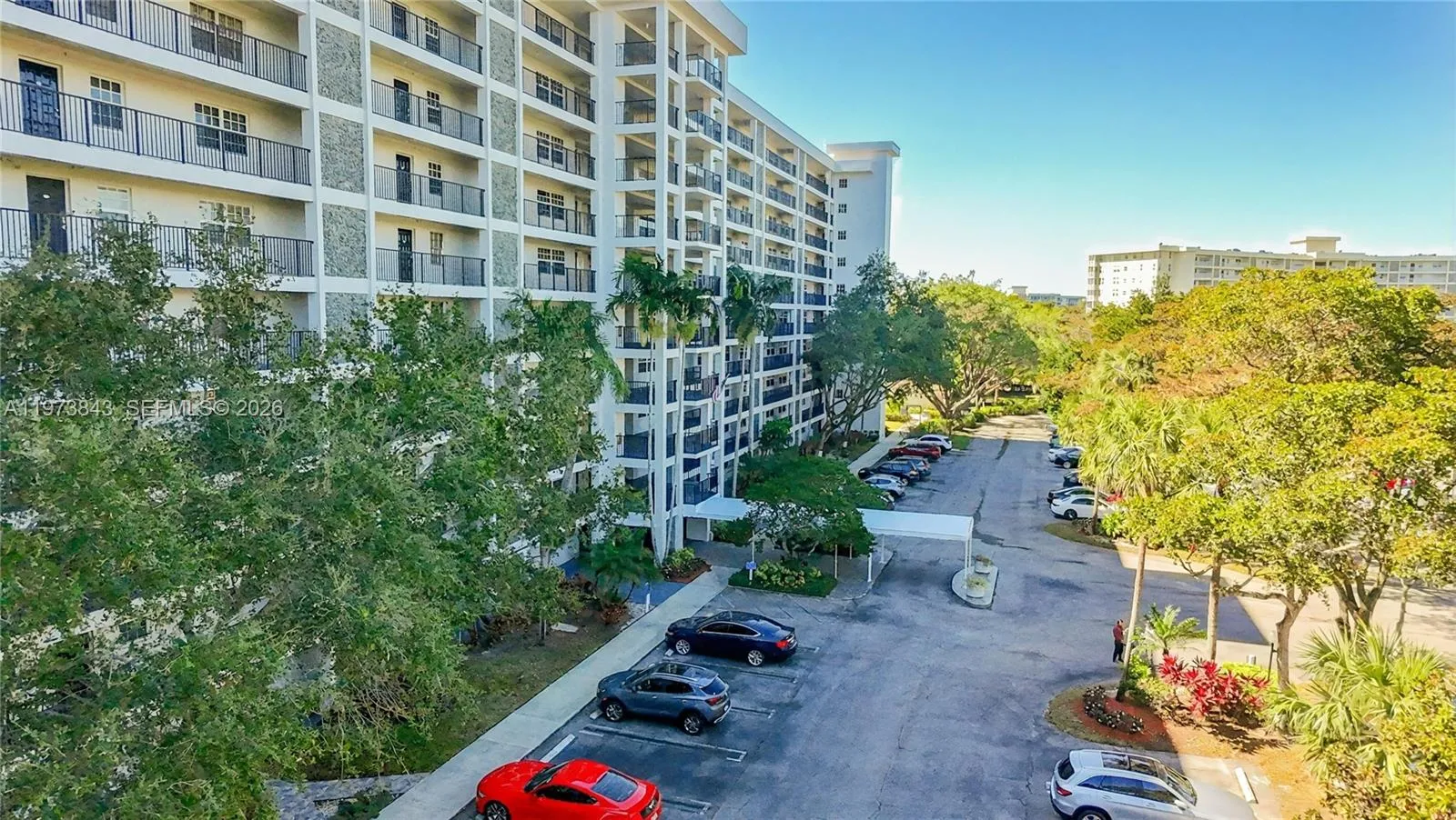 2900 N Course Dr # 804, Pompano Beach FL 33069