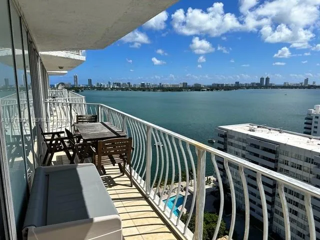 7601 E Treasure Dr # 1905, North Bay Village FL 33141