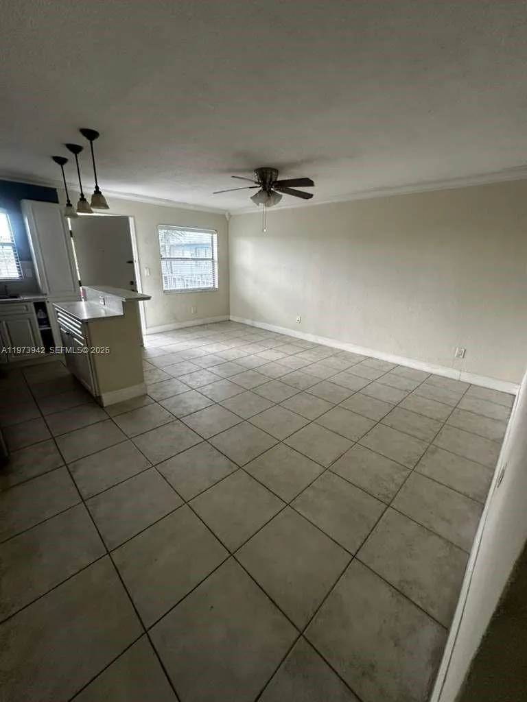 7101 SW 89th Ct # 212, Miami FL 33173