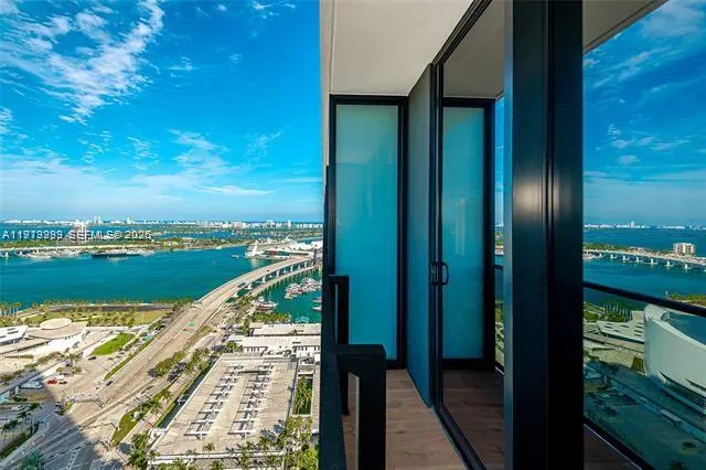 398 NE 5th St # 2802, Miami FL 33132