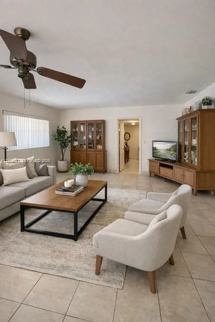 31 SE 7th St, Dania Beach FL 33004