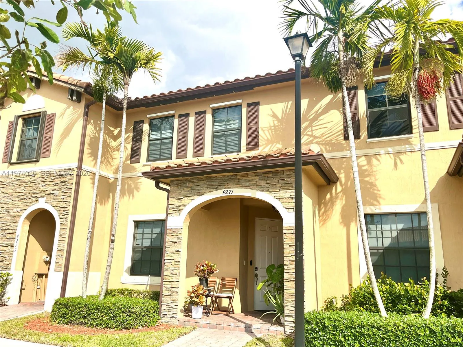 3 bedroom 2 bath for sale at 9271 W 33rd Ln, Hialeah FL 33018