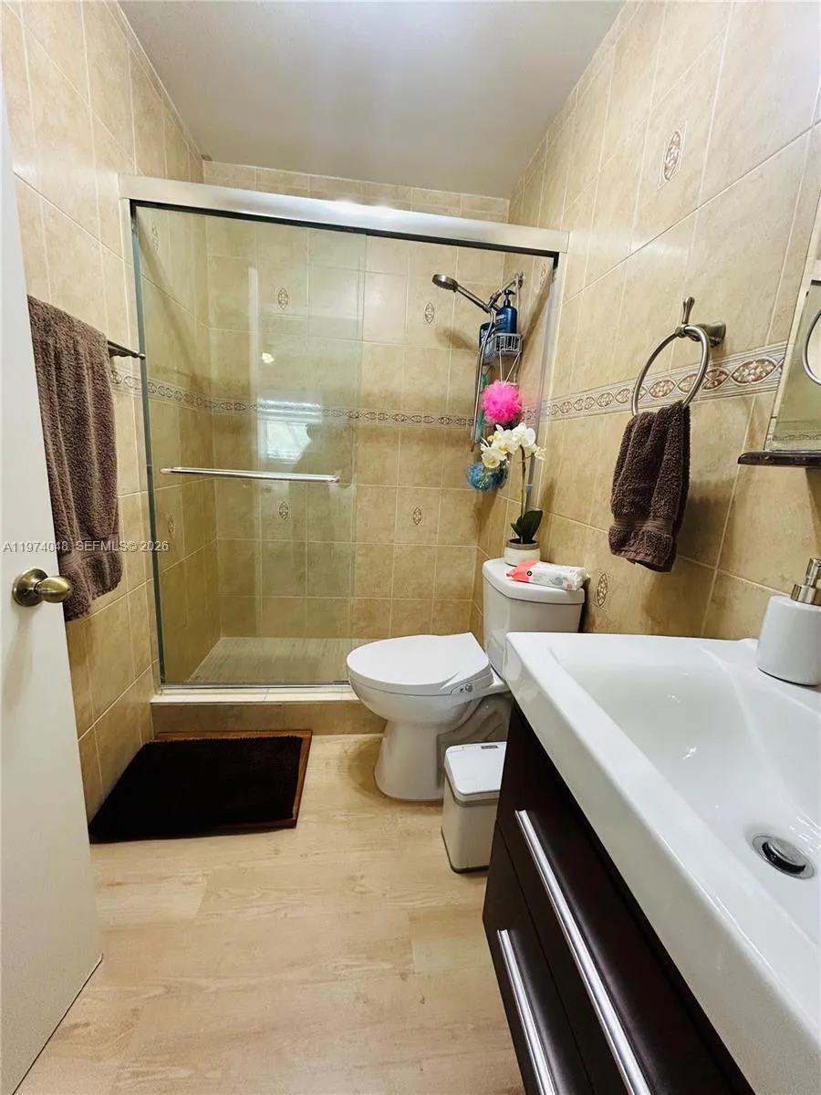 13890 SW 64th St, Miami FL 33183