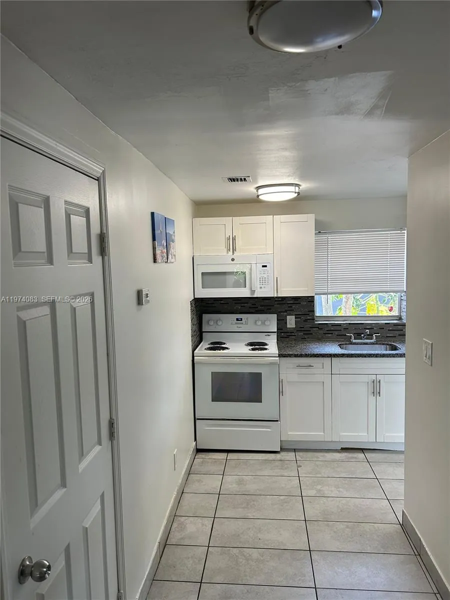 2615 NW 13th Ct, Fort Lauderdale FL 33311