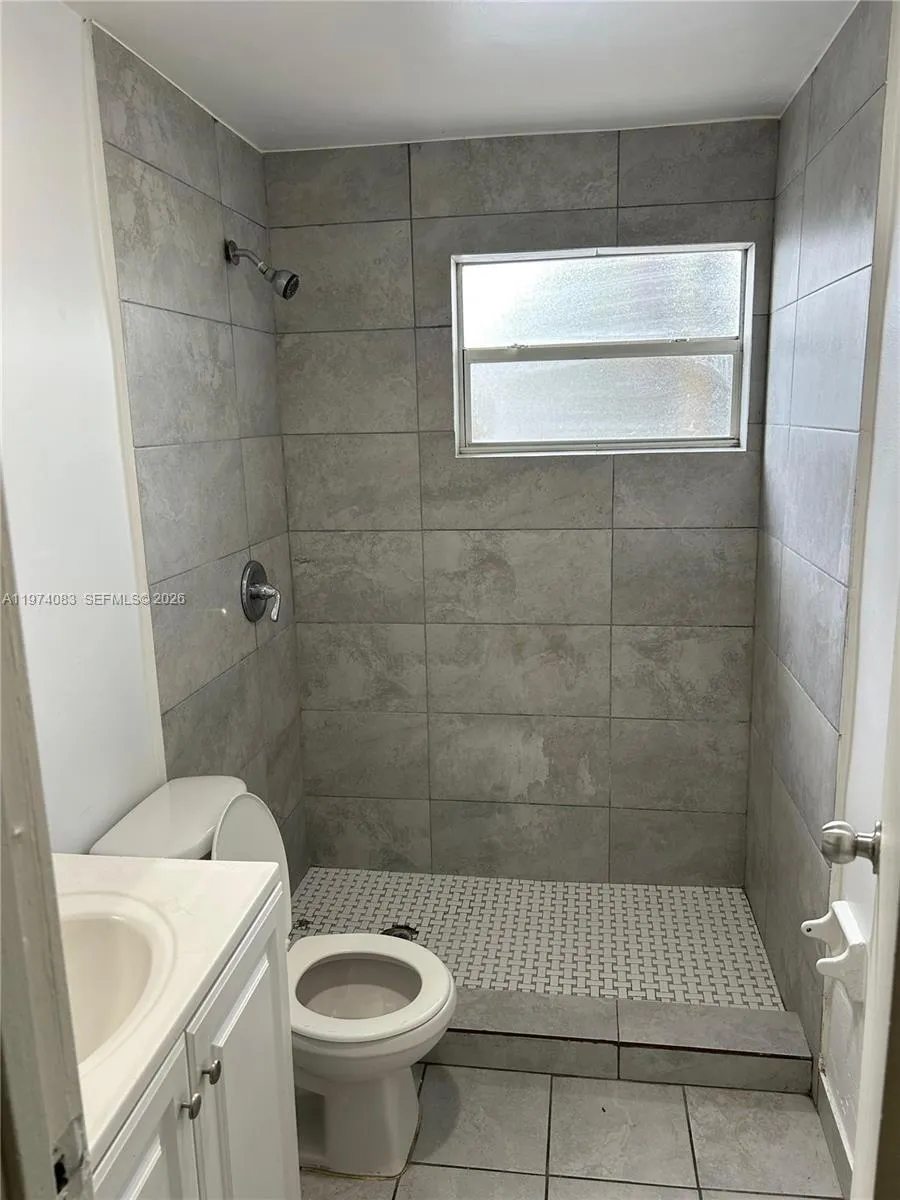 2615 NW 13th Ct, Fort Lauderdale FL 33311